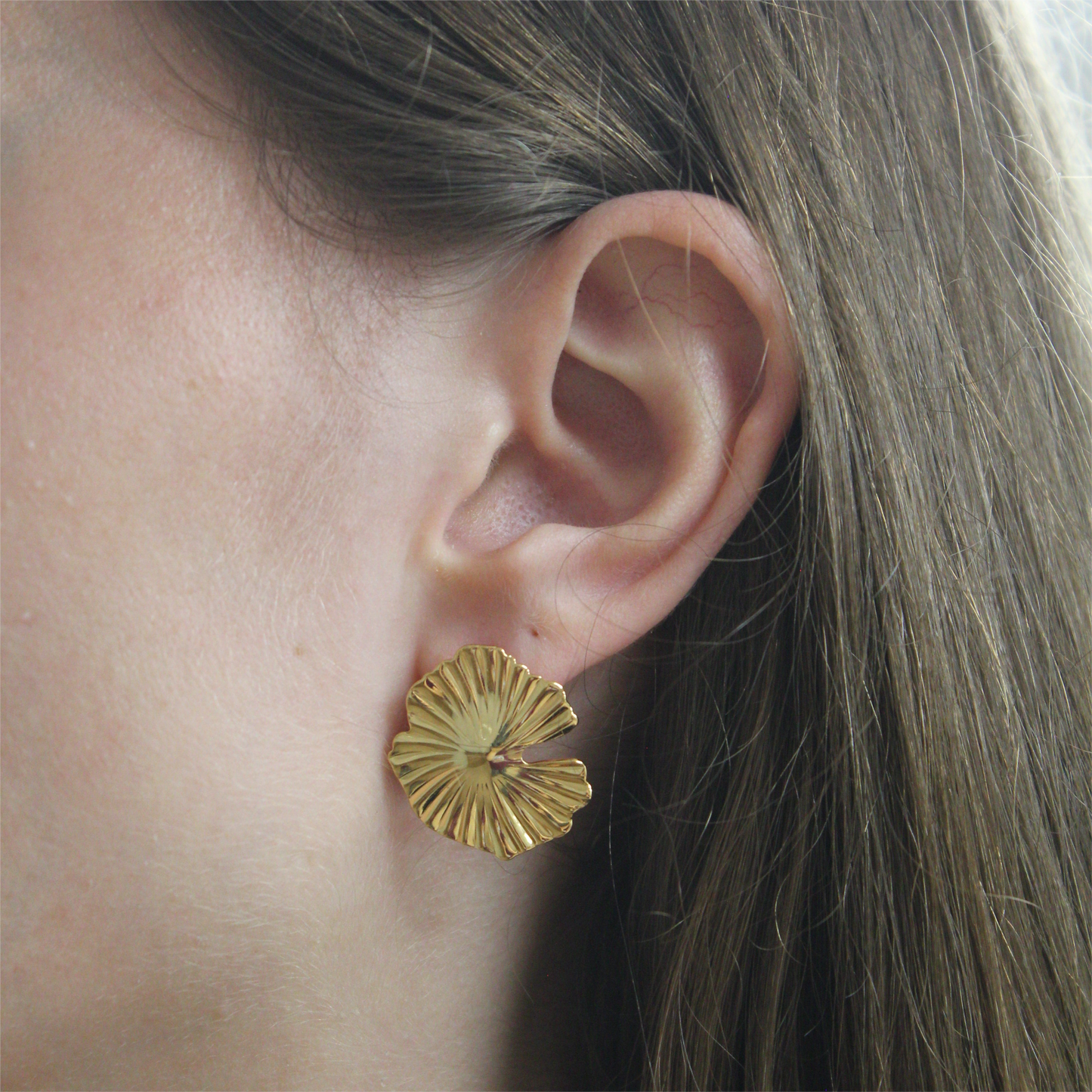 Ruffle Lace EARRING